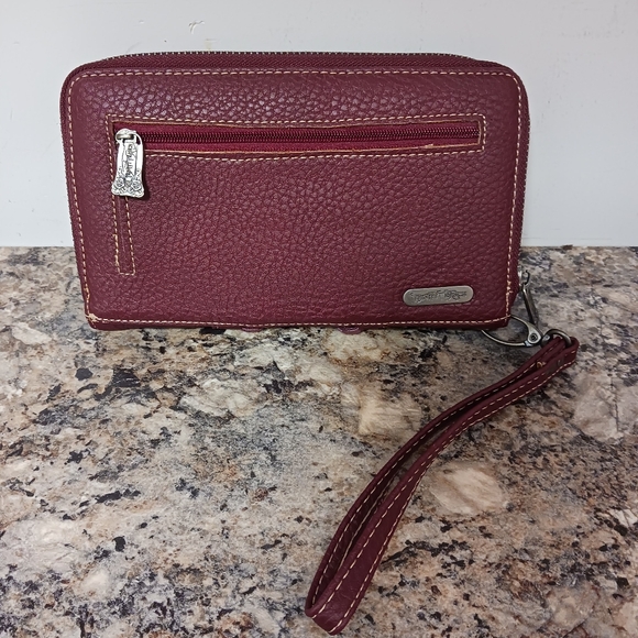 New Montana West Trinty Ranch Tooled Design Elegant Burgundy Leather Wallet - Picture 2 of 3